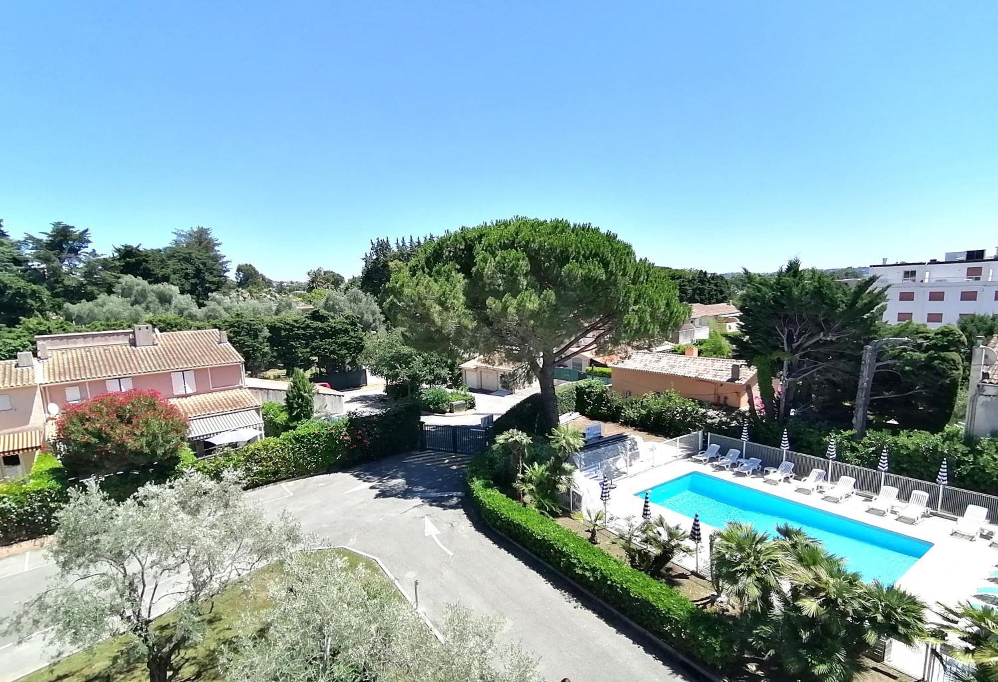 Eden Azur Apart otel Golfe-Juan Oda fotoğraf