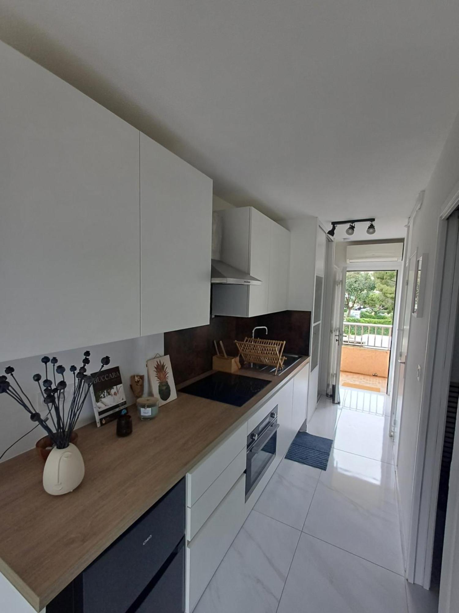 Eden Azur Apart otel Golfe-Juan Oda fotoğraf
